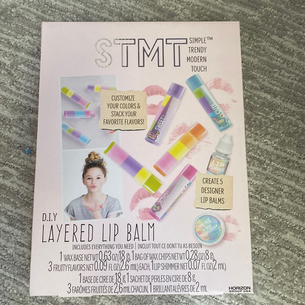 D.I.Y layered lip balm kit
